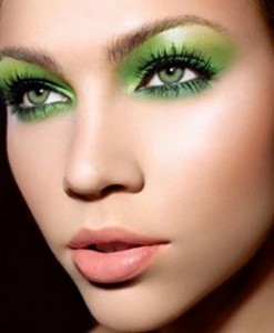 Wear Green Eye Shadow for St. Patrick’s Day